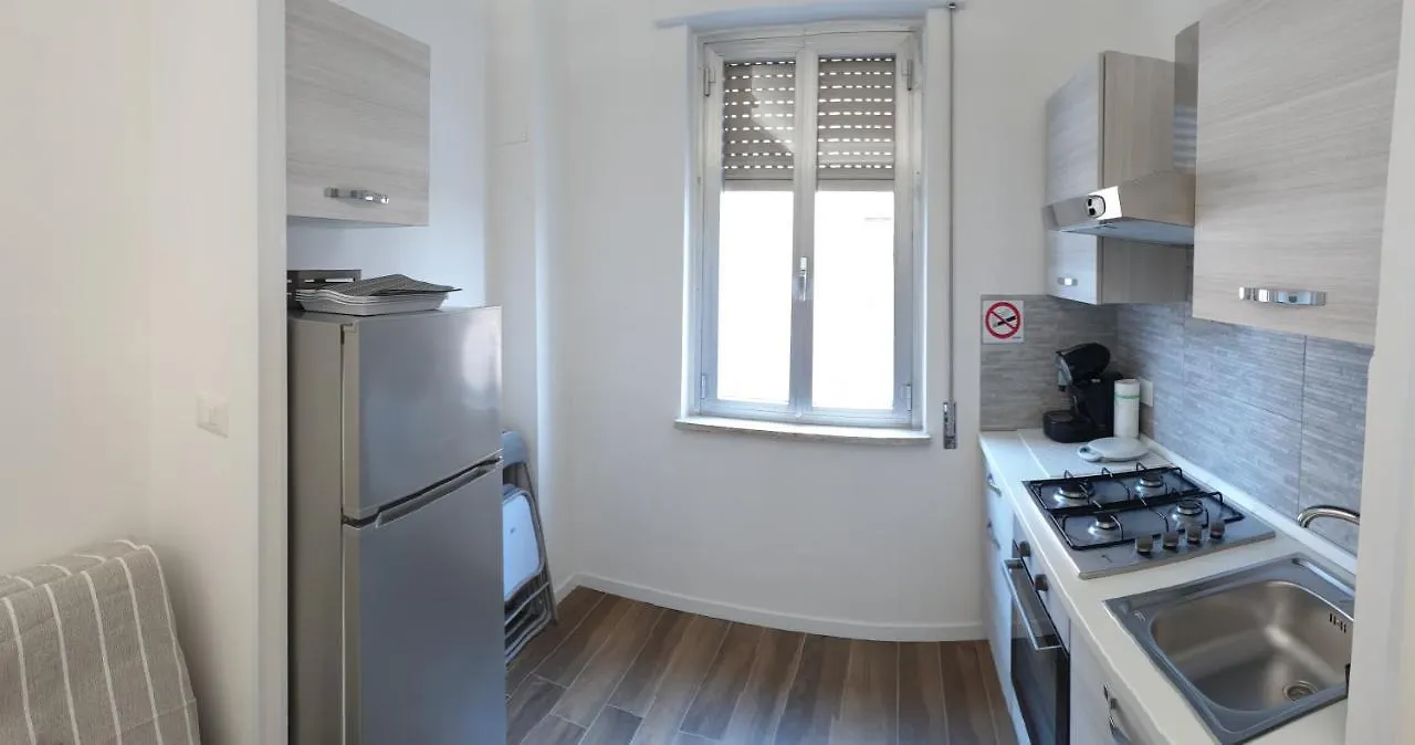Appartamento Roma Casa Vacanza Sea House Rome 50 Metri Dal Mare Lido di Ostia 0*,  Italy